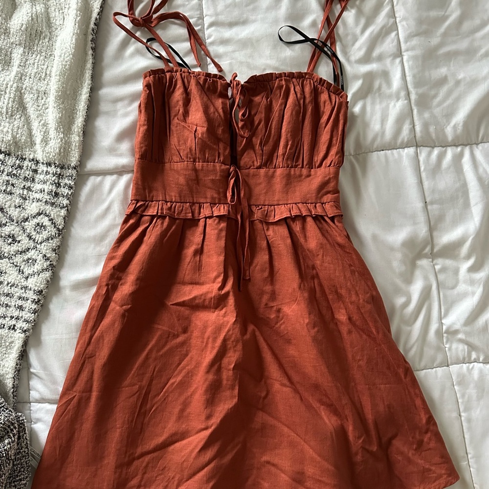 🌸 NWT Rust linen dress